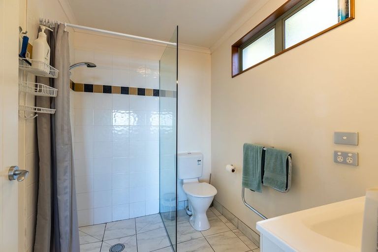 Photo of property in 12 Commodore Place, Britannia Heights, Nelson, 7010