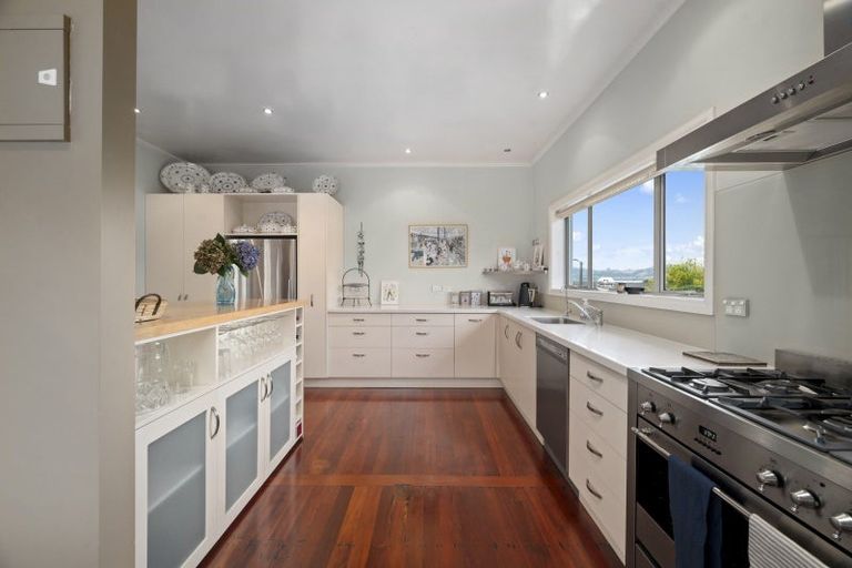 Photo of property in 9 Maniapoto Grove, Waipahihi, Taupo, 3330