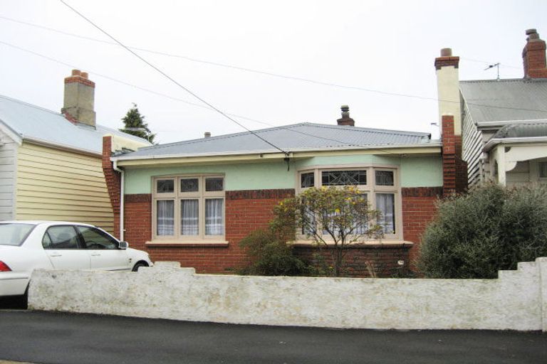 Photo of property in 11 Loyalty Street, Forbury, Dunedin, 9012