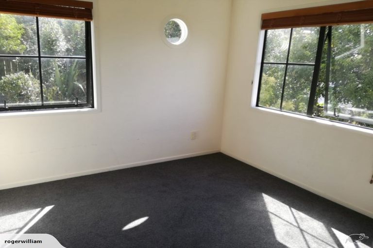 Photo of property in 7/69 Target Road, Totara Vale, Auckland, 0629