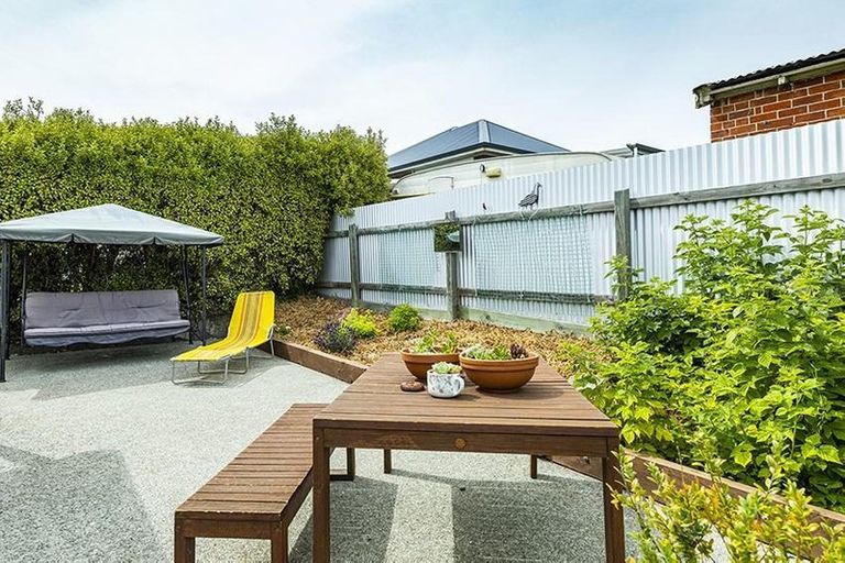 Photo of property in 18 Clifton Terrace, West End, Timaru, 7910