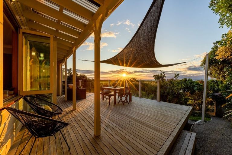 Photo of property in 21 Athol Street, Glenduan, Nelson, 7071