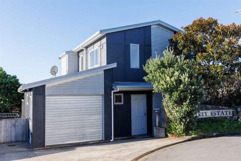 Photo of property in 27a Hawtrey Terrace, Churton Park, Wellington, 6037