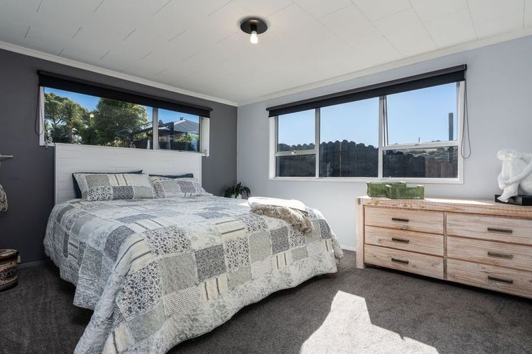 Photo of property in 15 Coach Road, Fairfield, Dunedin, 9018