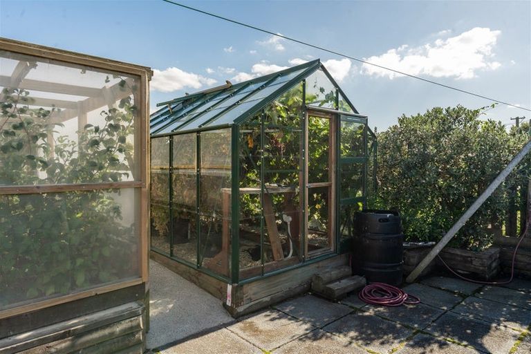 Photo of property in 15 Highgate, Milton, 9220