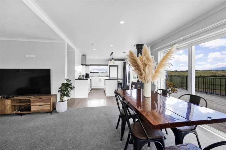 Photo of property in 25 Livingston Road, Tokaora, Hawera, 4671