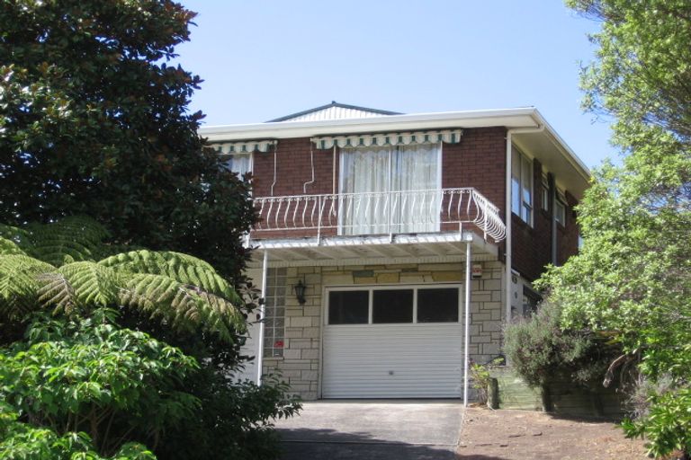 Photo of property in 59 Braemar Road, Castor Bay, Auckland, 0620