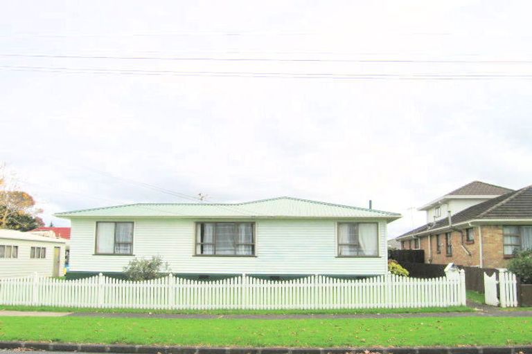 Photo of property in 36 Central Avenue, Papatoetoe, Auckland, 2025