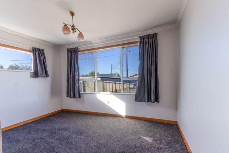 Photo of property in 5 Ngahina Street, Marton, 4710