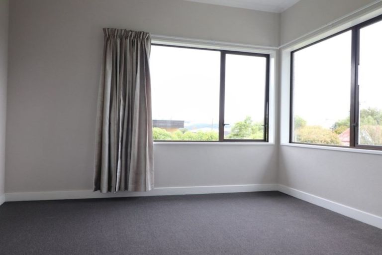 Photo of property in 2 Thistle Street, Gore, 9710