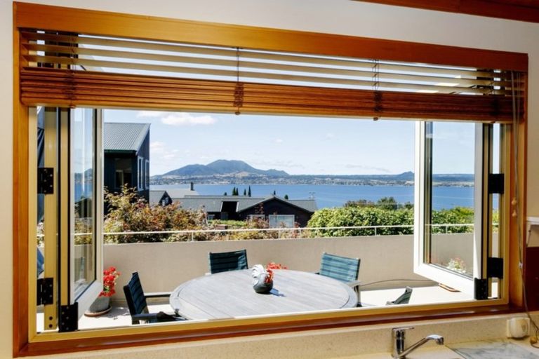 Photo of property in 42 Wakeman Road, Acacia Bay, Taupo, 3330