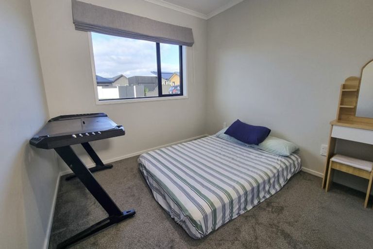 Photo of property in 24 Rangataiki Place, Te Awa, Napier, 4110