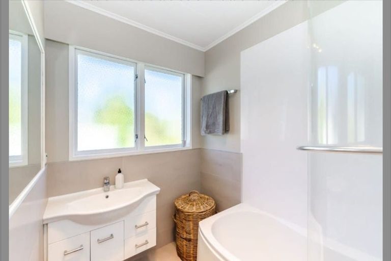 Photo of property in 50 Sylvan Avenue, Waikanae, 5036
