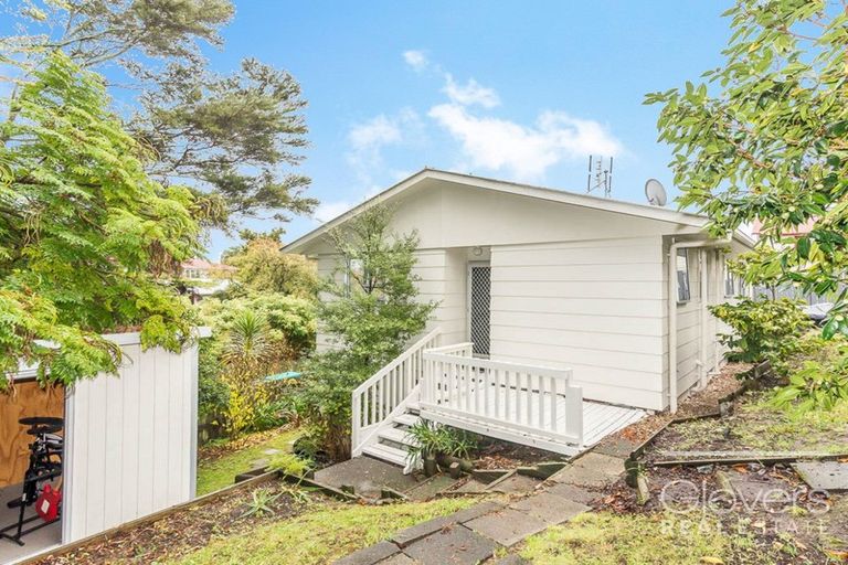 Photo of property in 2/36 Newington Road, Henderson, Auckland, 0612
