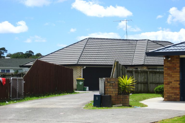 Photo of property in 43 Robert Ross Place, Clendon Park, Auckland, 2103
