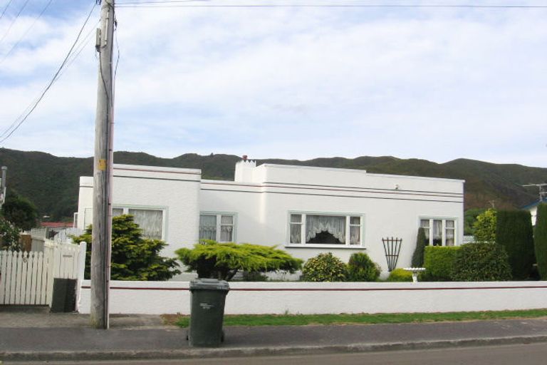 Photo of property in 4 Junction Street, Fairfield, Lower Hutt, 5011