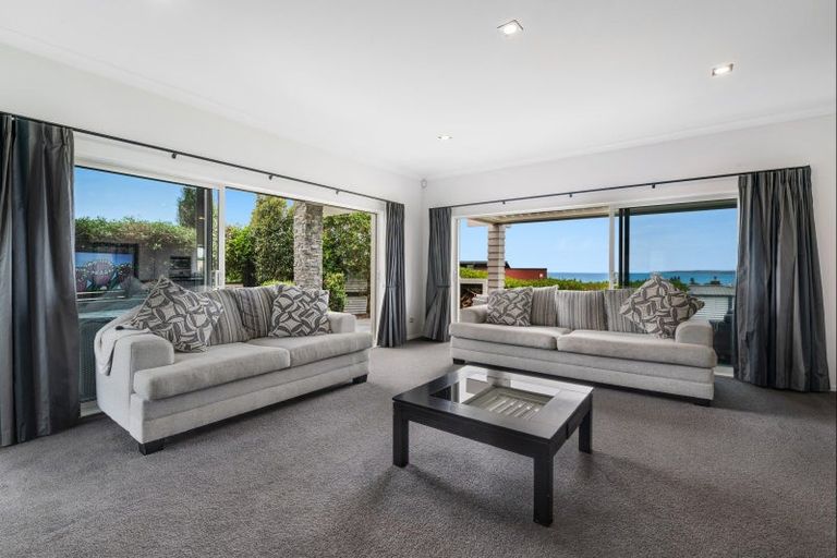 Photo of property in 23 Manhattan Rise, Orewa, 0931