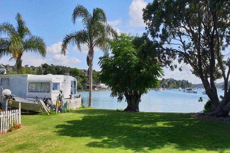 Photo of property in 2 Duck Creek Road, Stillwater, Silverdale, 0993