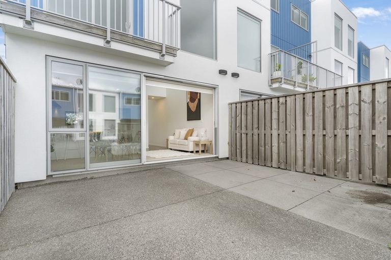 Photo of property in 31 Reynolds Place, Papamoa Beach, Papamoa, 3118