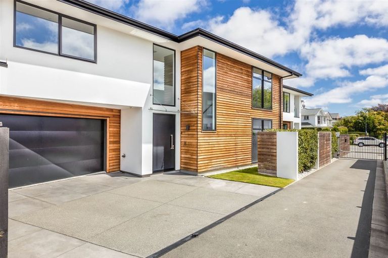 Photo of property in 62 Straven Road, Fendalton, Christchurch, 8014