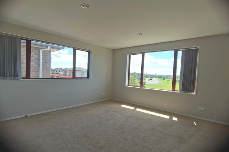 Photo of property in 48 Hughs Way, Flat Bush, Auckland, 2019