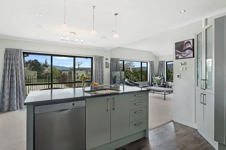 Photo of property in 5 Roberts Drive, Cromwell, 9310