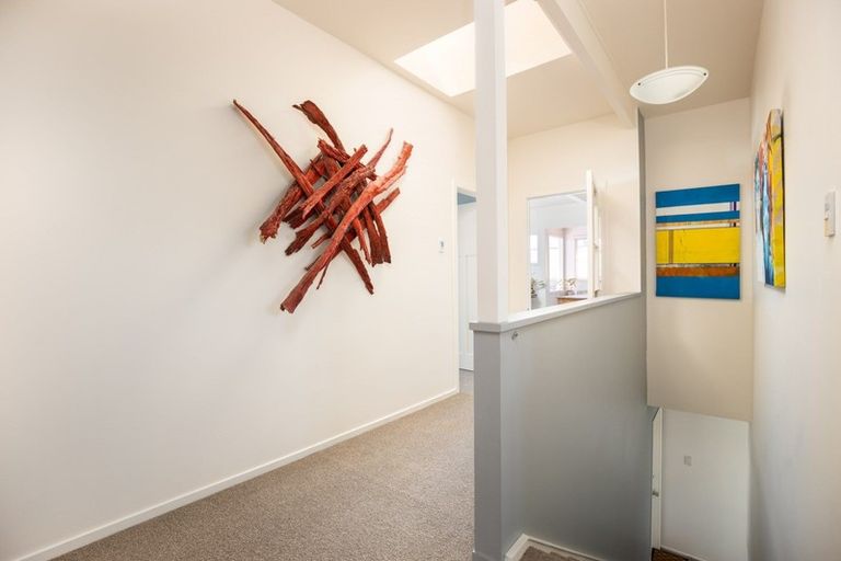 Photo of property in 15 Rawhiti Street, Vogeltown, New Plymouth, 4310