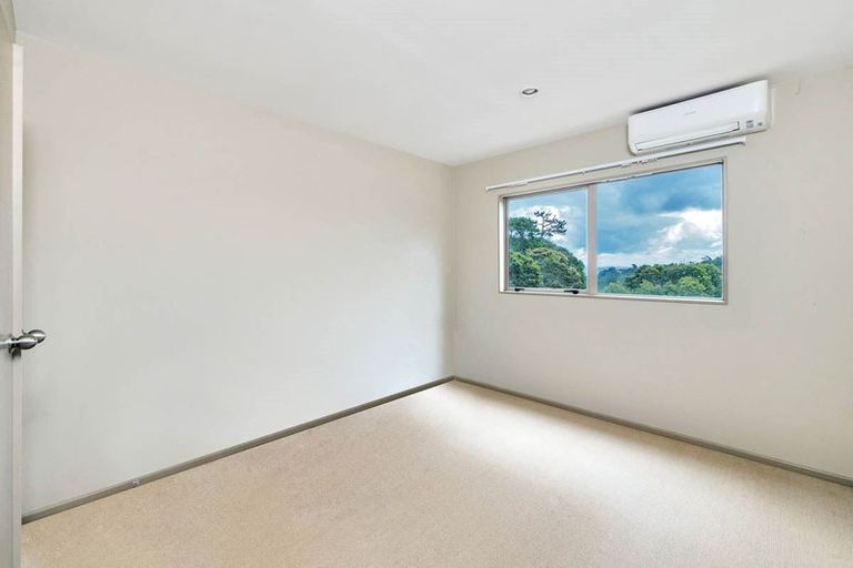 Photo of property in 17d Balmain Road, Birkenhead, Auckland, 0626