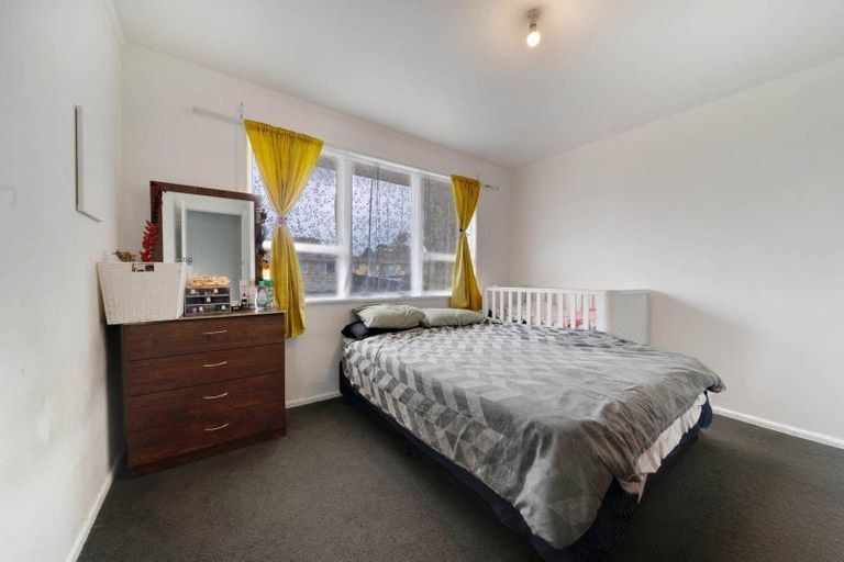 Photo of property in 5 Malmo Place, Manurewa, Auckland, 2102