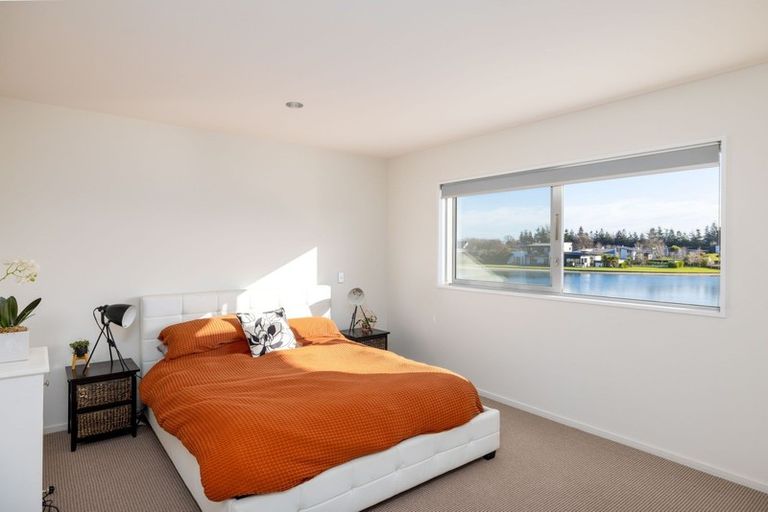 Photo of property in 5 Palmview Drive, Rangiora, 7400