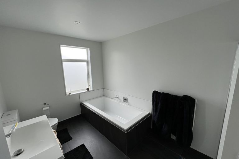 Photo of property in 17 Sunview Street, Silverdale, 0932