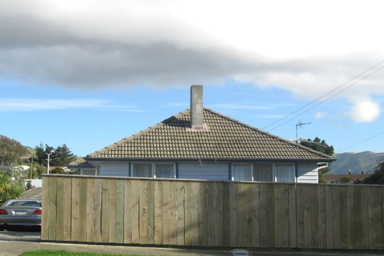 Photo of property in 38 Aberfeldy Street, Cannons Creek, Porirua, 5024