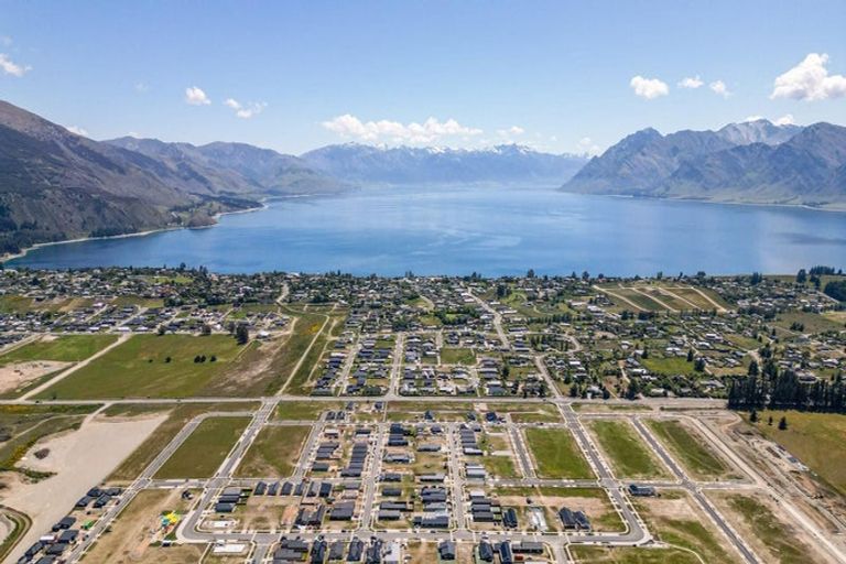 Photo of property in 19 Gillespie Street, Lake Hawea, 9382