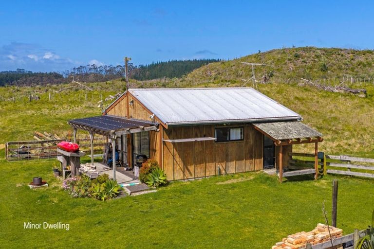 Photo of property in 265 Wilson Road, South Head, Helensville, 0874