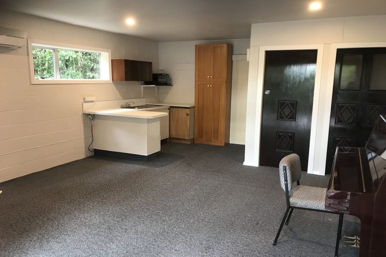 Photo of property in 117 Mount Pleasant Road, Mount Pleasant, Christchurch, 8081