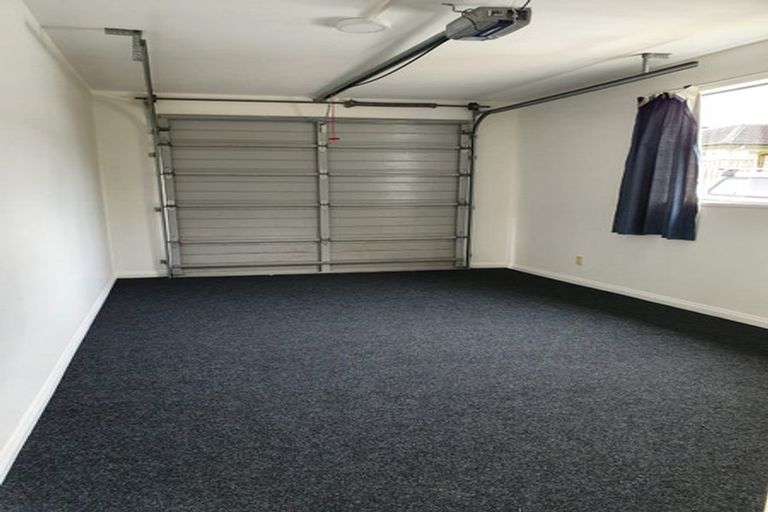 Photo of property in 10 Ballymore Drive, Pinehill, Auckland, 0632