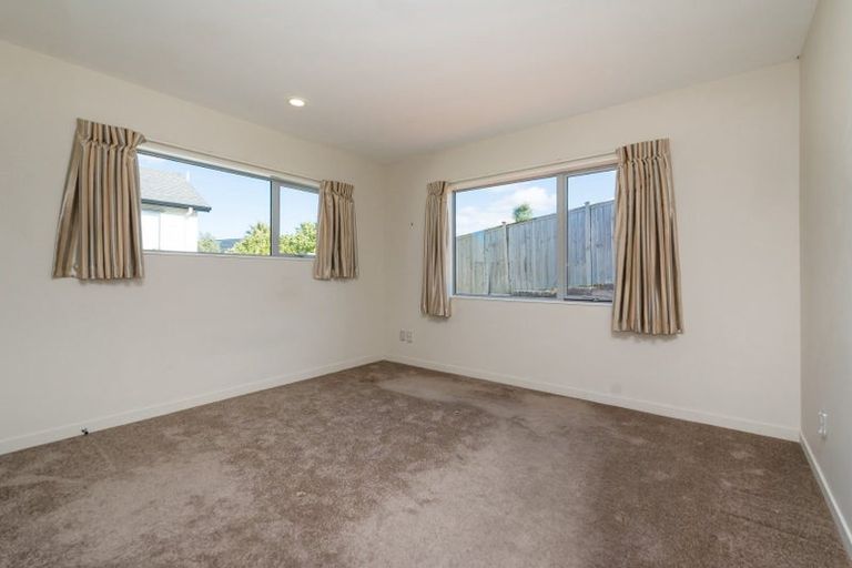 Photo of property in 54 Caldera Drive, Long Bay, Auckland, 0630