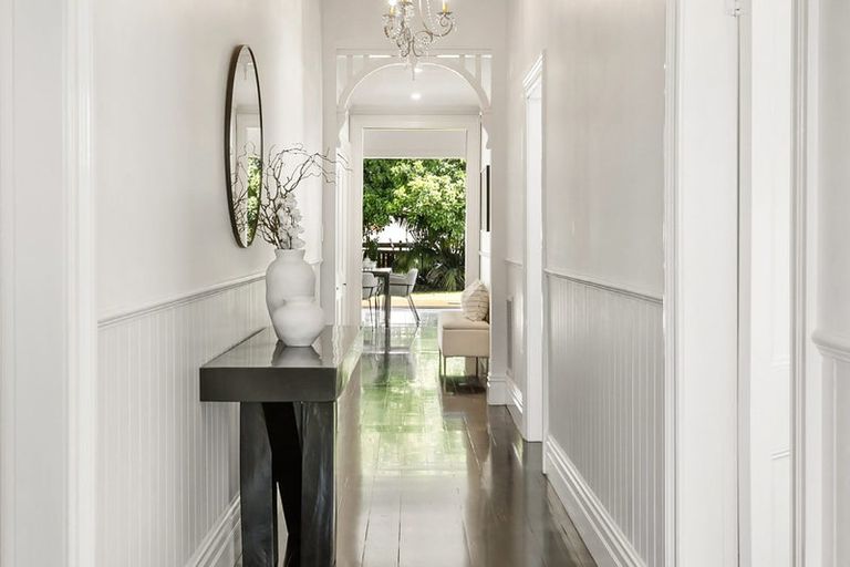 Photo of property in 154 Hinemoa Street, Birkenhead, Auckland, 0626