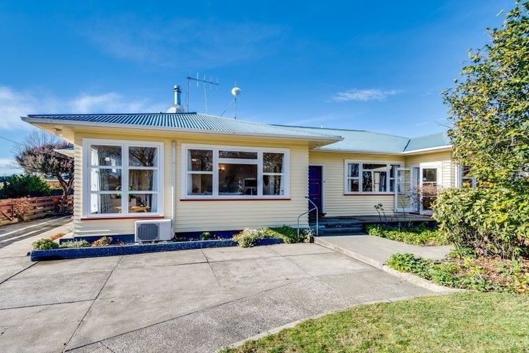 Photo of property in 128 Napier Road, Havelock North, 4130