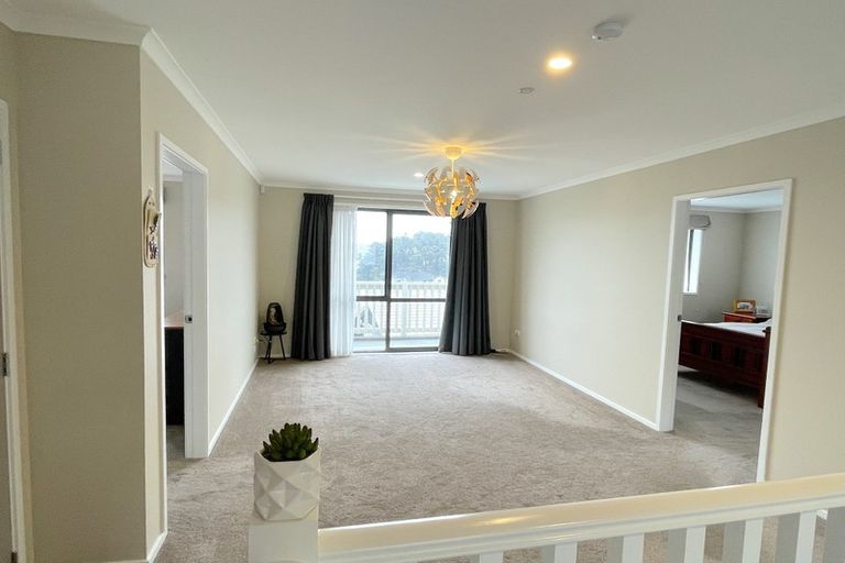 Photo of property in 29 Margaret Shields Avenue, Aotea, Porirua, 5024