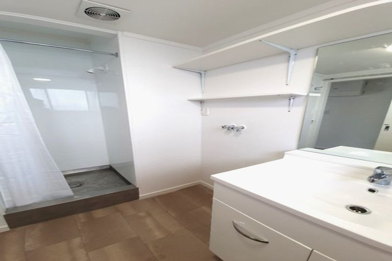 Photo of property in 4/99 Avenue Road, Otahuhu, Auckland, 1062