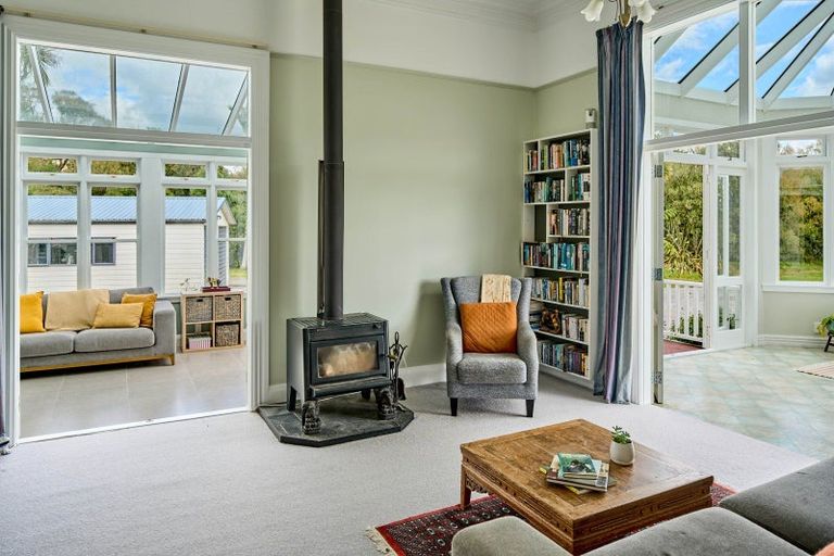 Photo of property in 108 Arcus Road, Te Horo, Otaki, 5582