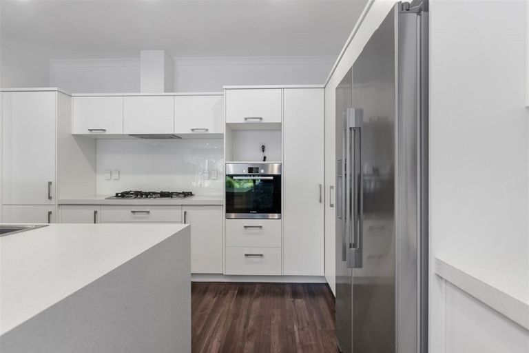 Photo of property in 2/58 Herbert Road, Queenwood, Hamilton, 3210