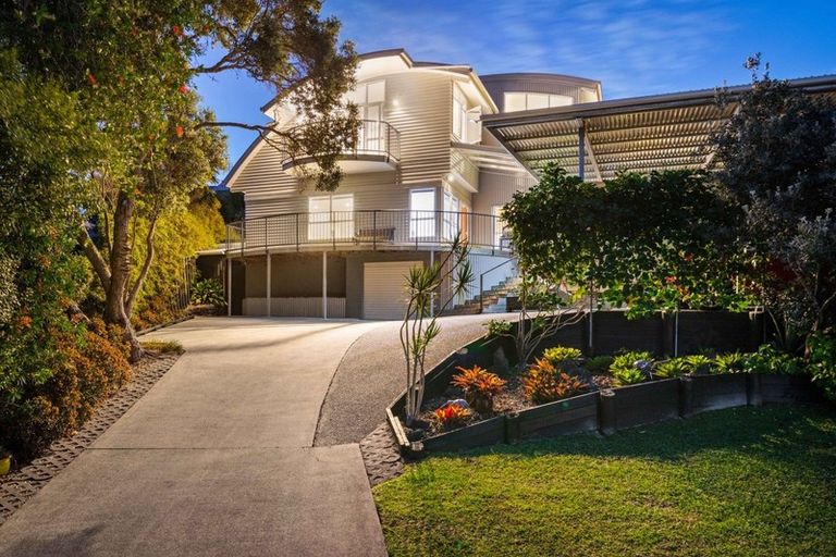 Photo of property in 29 Korotaha Terrace, Rothesay Bay, Auckland, 0630