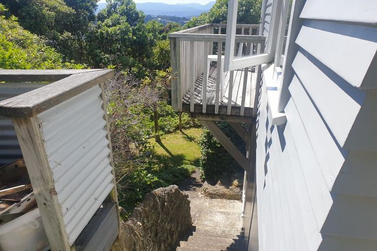 Photo of property in 7 Kingston Heights Road, Kingston, Wellington, 6021