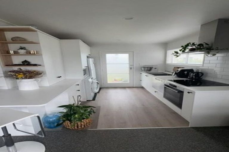 Photo of property in 25 Millers Road, Brookfield, Tauranga, 3110