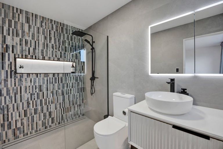 Photo of property in 66 Flint Road West, Stratford, 4332