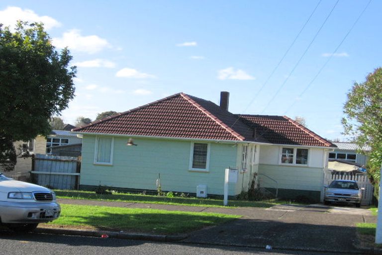 Photo of property in 218 Bairds Road, Otara, Auckland, 2023