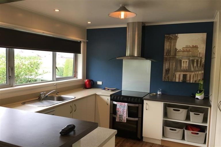 Photo of property in 34 Sylvan Avenue, Waikanae, 5036