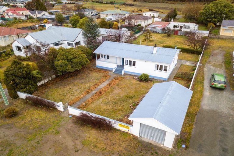 Photo of property in 45 Gordon Street, Kurow, 9435